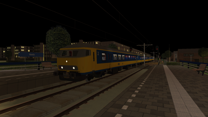 On the evening of Saturday 23rd January 2021, the 19:06 Rijndam Centraal to Zeeburg 'Sprinter' train arrives at Hemlo.